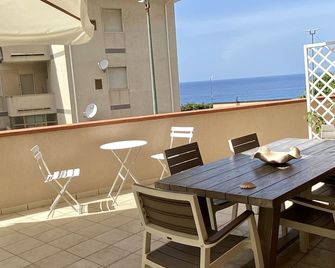 Arcobaleno Tropea centro - Tropea - Balcony