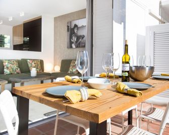 Villa Near Peaceful Beach Of Calella De - Calella de Palafrugell - Comedor