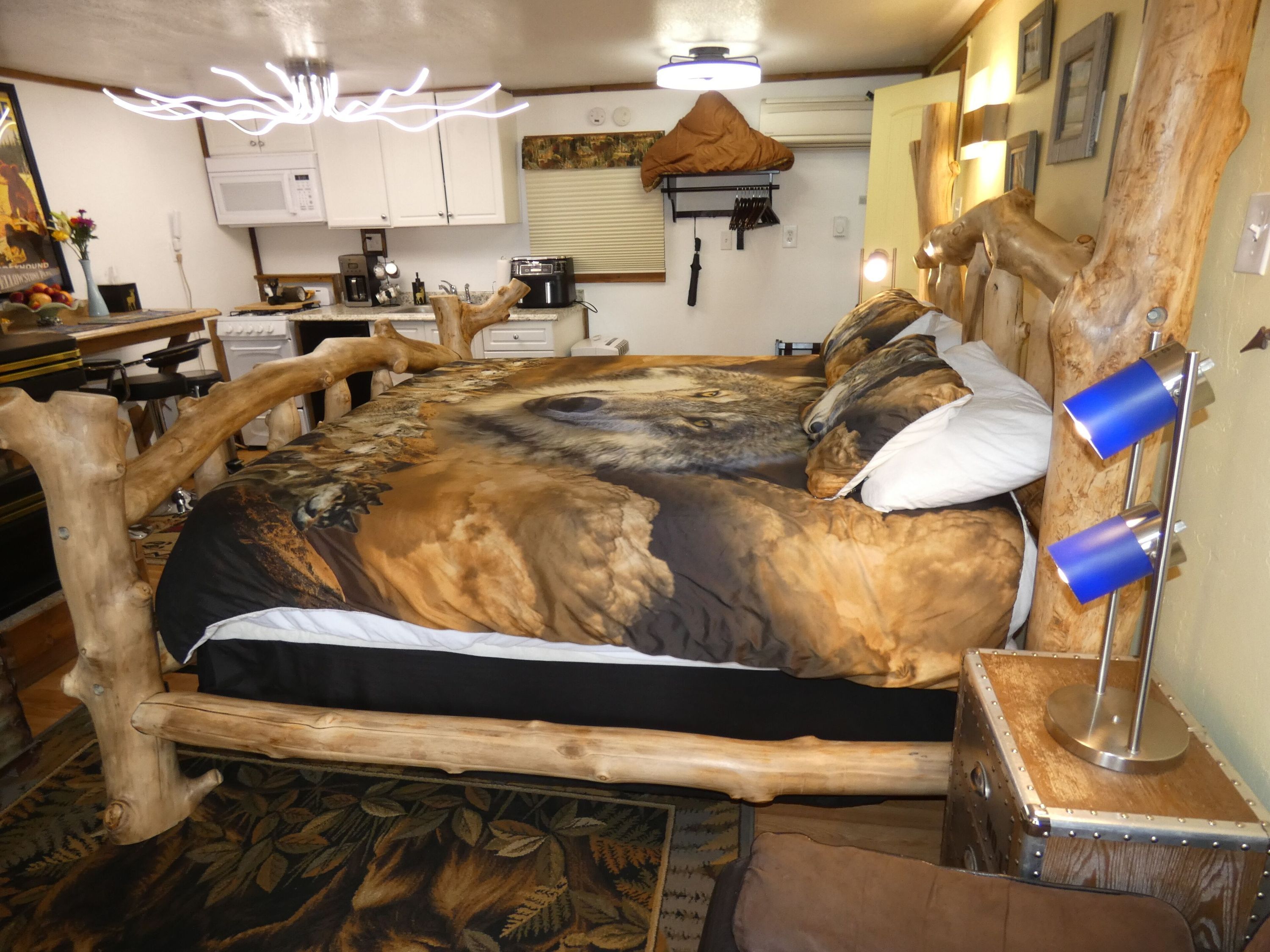 Yellowstone Motel - Adults Only - All rooms have kitchens - ווסט ילוסטון
