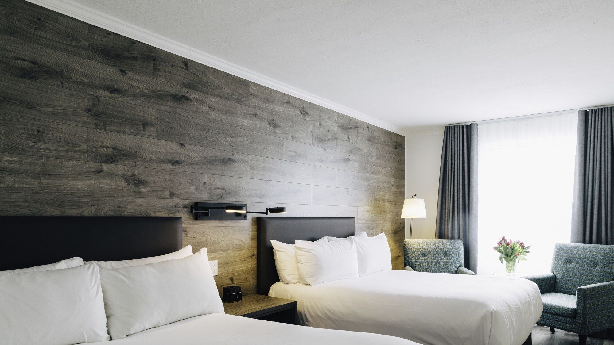 ذا هوتل أون باونال - شارلوت تاون - غرفة نوم