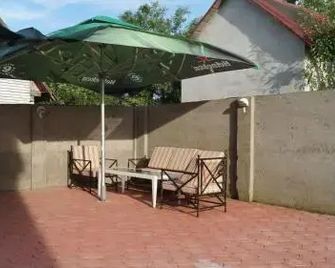Hotel Bourbon Vama Veche - Vama Veche - Patio