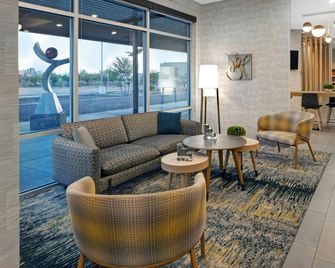 TownePlace Suites by Marriott Phoenix Glendale Sports & Entertainment District - Glendale - Salónek