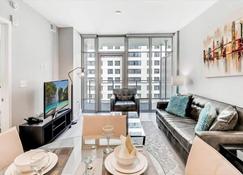 Luxury 1 Bedroom Deluxe Apartment | Bethesda MD | By Gls - Bethesda - Sala de estar