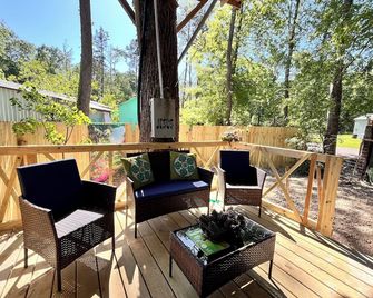 Treehouse with golf cart in Shepherd - near Lake with wild alligators - Shepherd - Patio