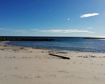 Large capacity family chalet - Gruissan - Strand