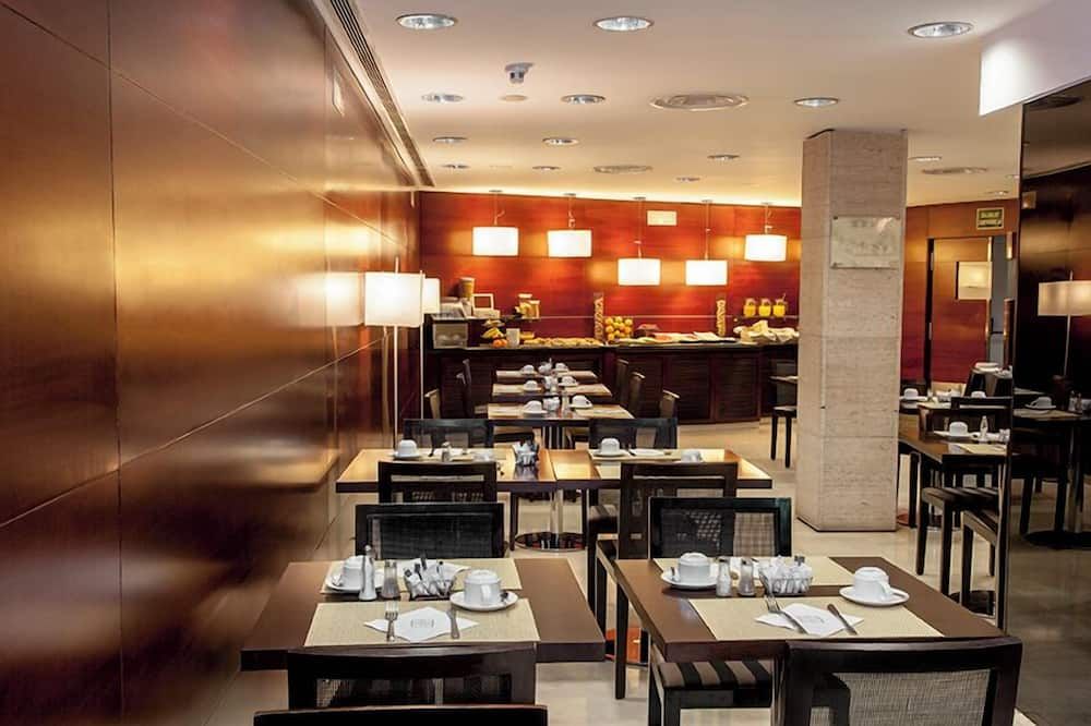 هوتل آر إتمارشيا سنترو - مرسية - مطعم