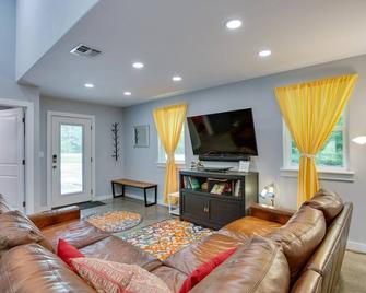 Quiet Mount Vernon Escape Fish, Hike and Unwind! - Mount Vernon - Sala de estar