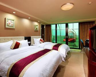 New World Hotel - Guangzhou - Bedroom