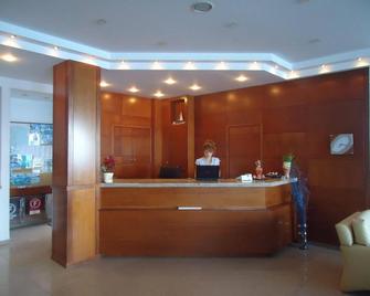 Hotel Kaiser Bridge - Gastouri - Recepción