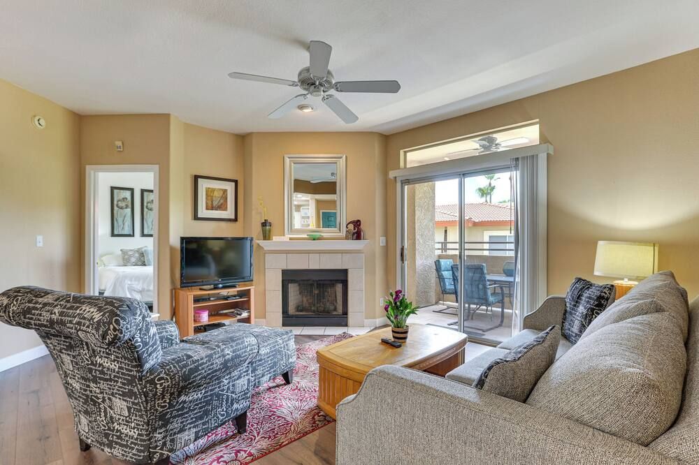 14 Mi to Dtwn Phoenix Condo with Balcony and Spa! - פיניקס - סלון