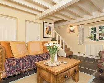 Big Barns Cottage - Golspie - Living room