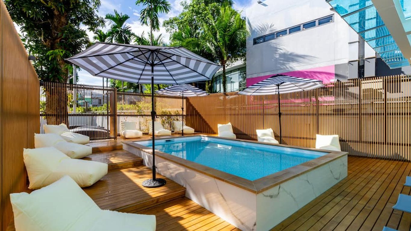 ذا تينت آت بوكيت تاون