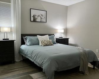 3 bed 2 bath single level home in Kernersville - Kernersville - Bedroom