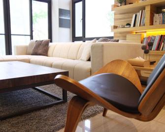 Village B&B - Luodong Township - Living room