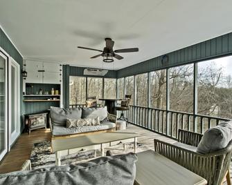 Our Lakeside Happy Place - Loudon - Wohnzimmer
