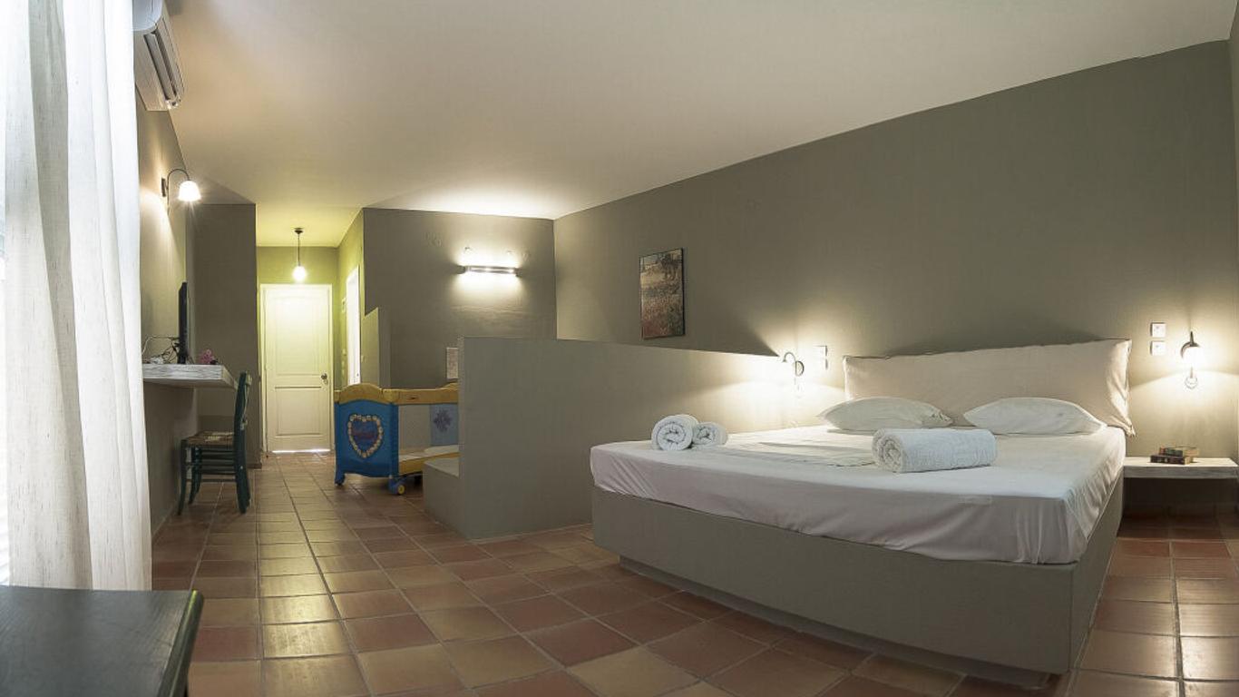 Mounda Beach Hotel