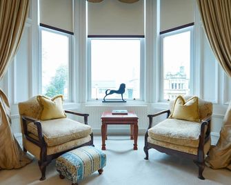 The Townhouse - אייר - סלון