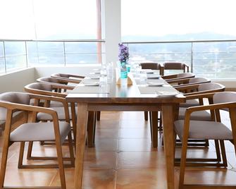 Lali Petals - Madikeri - Restaurant