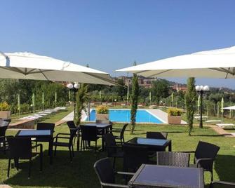 Casale degli Ulivi Resort - San Biase - Piscina