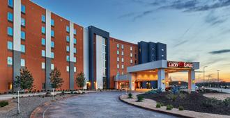 Kickapoo Lucky Eagle Casino Hotel - Eagle Pass - Building