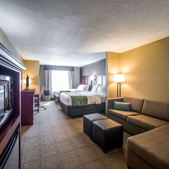 Bedroom view of Comfort Suites Columbia - University Area