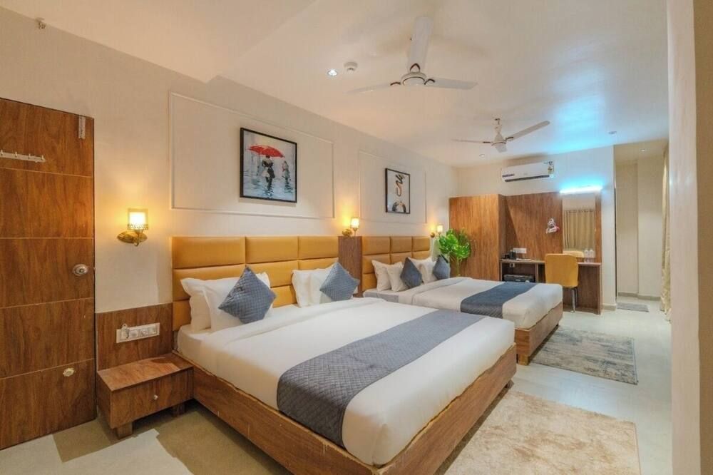 Hotel Tgr - Navsari - Habitación