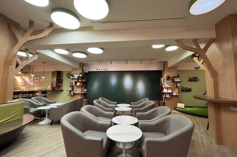 Green Hotel - Fengjia - טאיצ'ונג - טרקלין