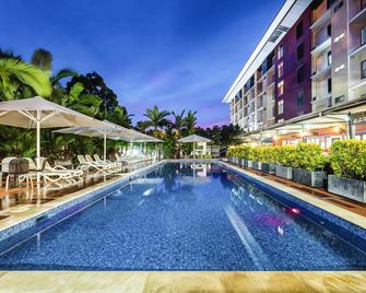 Novotel Darwin Airport - Marrara - Pool