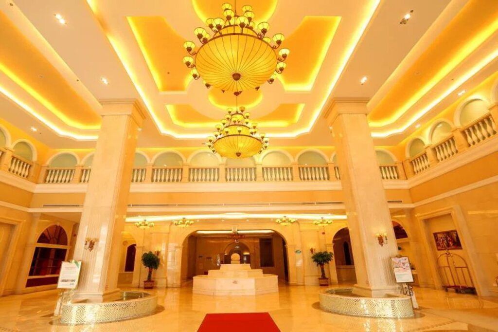 Vienna International Hotel Huizhou South Railway Station - Huizhou - Lobby
