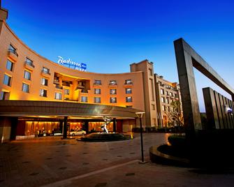 Radisson Blu Plaza Delhi - Nova Deli - Edifício, Hotéis em Nova Deli