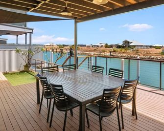 31 Inggarda Lane - Exmouth - Balcony