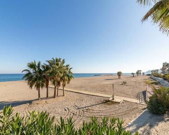Almeriasuite Mojacar Playa - Mojacar - Beach