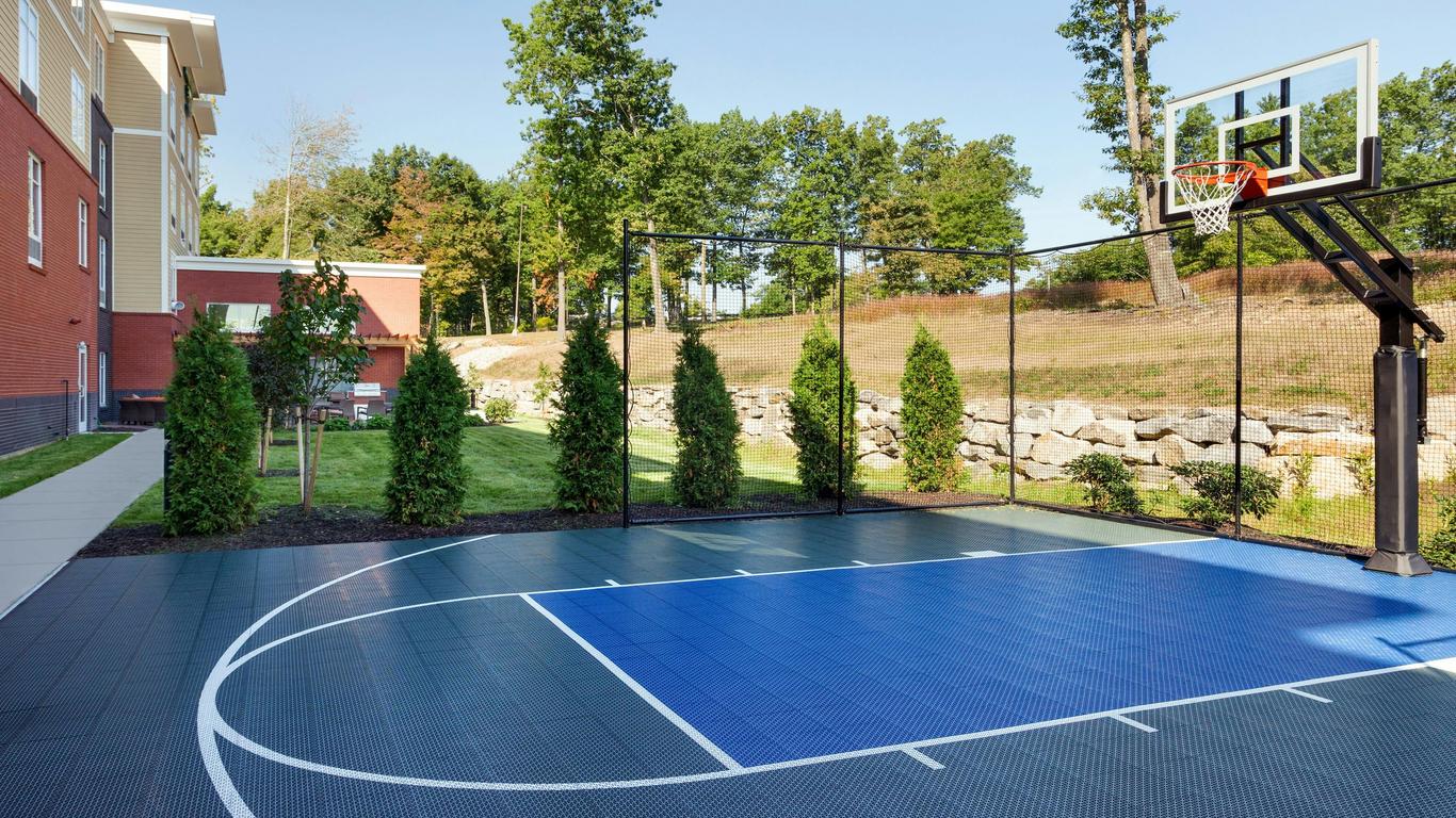 Homewood Suites by Hilton Gateway Hills Nashua