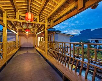 Ru Yi She Jia Yuan Hotel - Nanping - Balcón