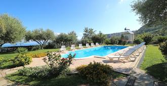 花園別墅酒店 - 德拉皮亞 - 特羅匹 - 游泳池