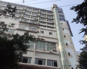 Pai Hotel Chongqing Wanzhou Beishan Shanshui International - Dazhou - Building