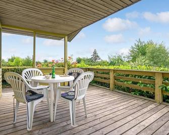 Lovely Home In Slagelse With Kitchen - Slagelse - Balcony