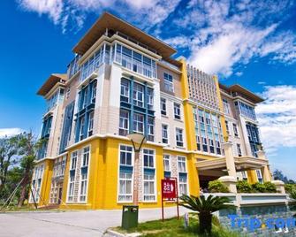 Meizhou Island Seaview Hotel - Putian - Building