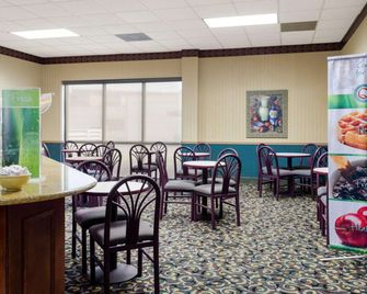 Quality Inn Columbus, Ms - Columbus - Restaurant
