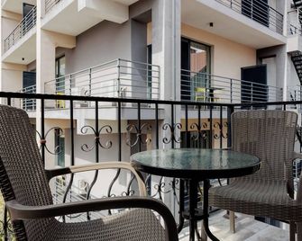 Villa Kalyan Hotel - Chişinău - Balcón