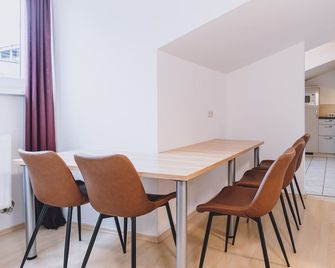 Alpine City Living by we rent - Zell am See - Dining room