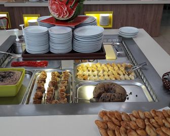 Meropi Hotel & Apartments - Mália - Buffet