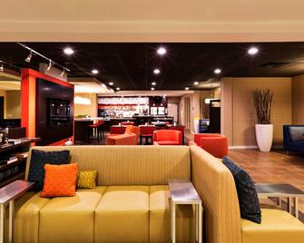 Courtyard by Marriott Mishawaka-University Area - Mishawaka - Oleskelutila