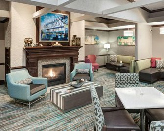 Residence Inn by Marriott Kansas City Country Club Plaza - Kansas City - Lounge