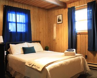 Cozy & Clean! 2 Br Pocono Mtn Chalet W Great Location! - Pocono Summit - Chambre