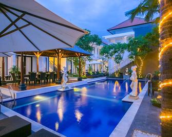 The Diana Suite - Kuta - Pool