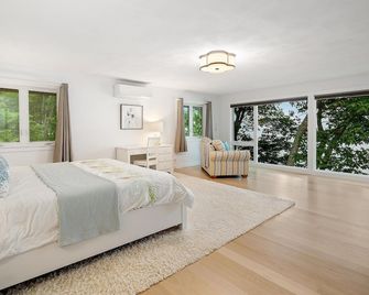 Windows on the Ocean : Penobscot Bay Contemporary - Rockport - Bedroom