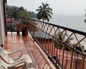 The Country House - Panaji - Balcony