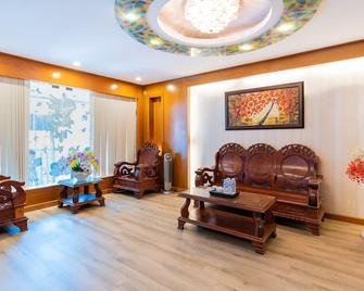 Hotel Nhu Y 2 - Ciudad Ho Chi Minh - Sala de estar