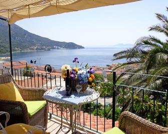 Apartments Peric - Igrane - Balcón